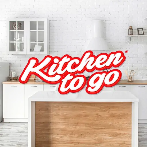 Logotipo Kitchen to go en cocina – diseño de SmartBrand360